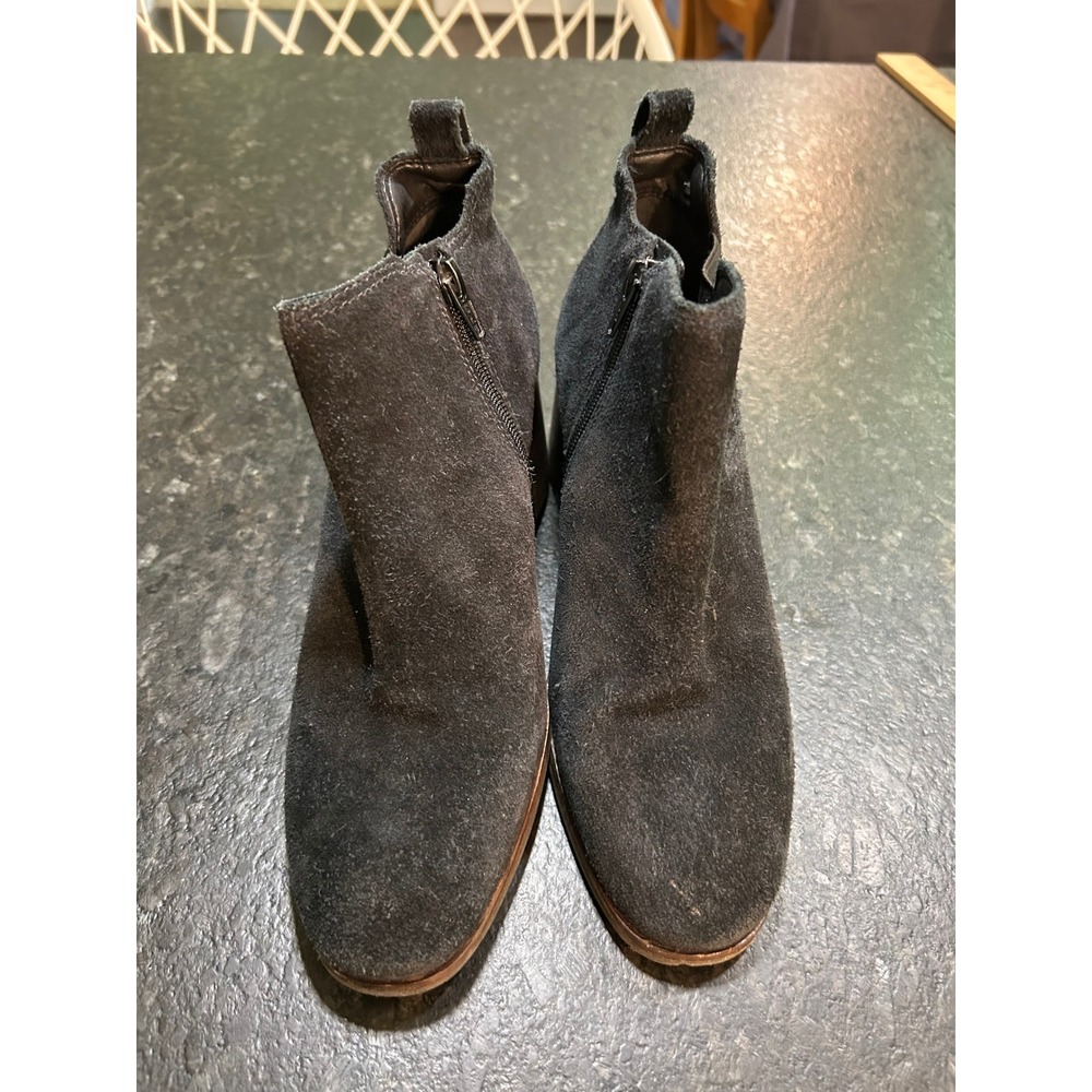 Lucky Brand Debruh Black Suede Ankle Boots Block Heel Womens 8M LK-DEBRUH